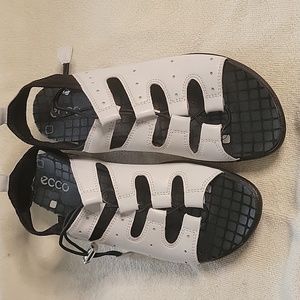 Ecco lace up leather sandals black & white